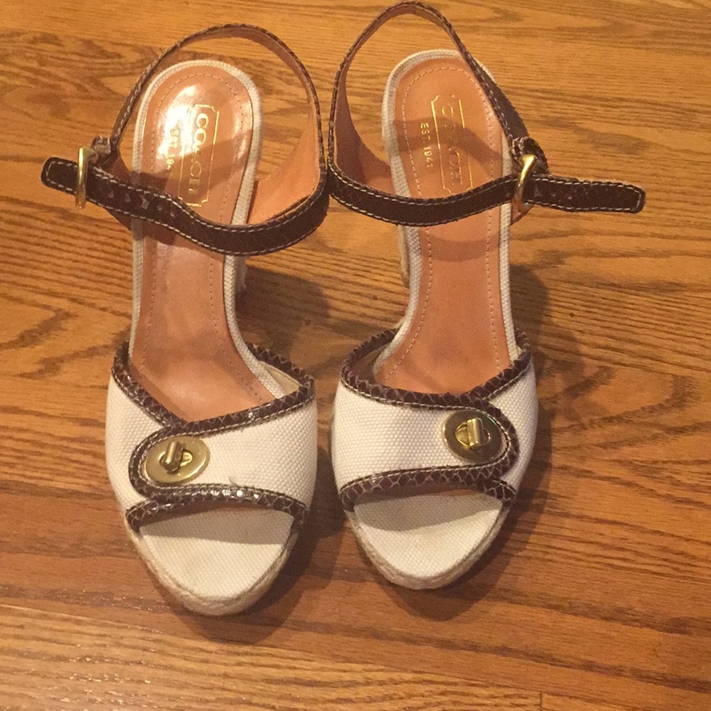 👠 Coach sandals 👡